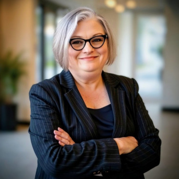 Christine Simiriglia Headshot